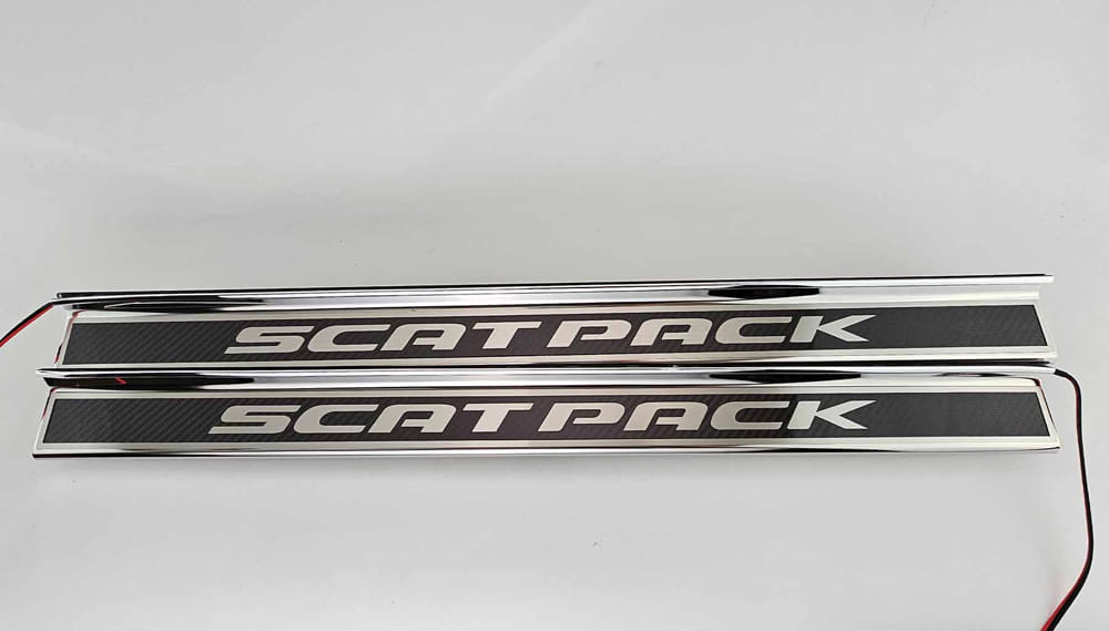2pc Door Sills w/White LED "Scat Pack" for 2015-2024 Dodge Challenger - Bild 1 von 3