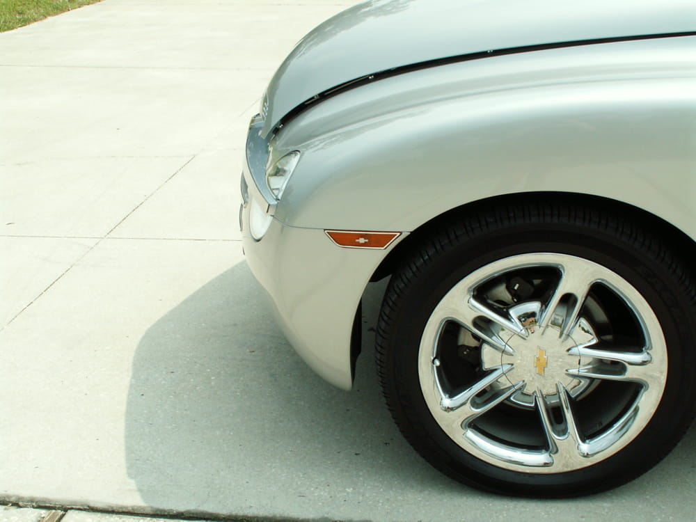Polished Side Marker Trim for 2003-2006 Chevy SSR - Picture 2 of 3